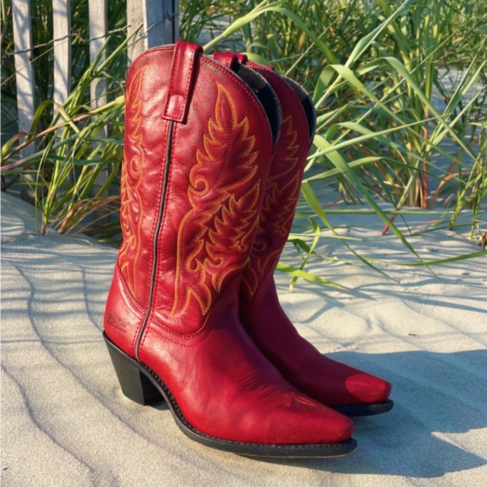 RED TIDE COWBOY BOOTS 🌹🌊